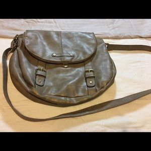 Tan Crossbody Purse 🚨PRICE DROP‼️